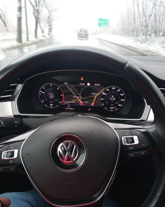 Volkswagen Passat cena 79500 przebieg: 239000, rok produkcji 2019 z Hel małe 79